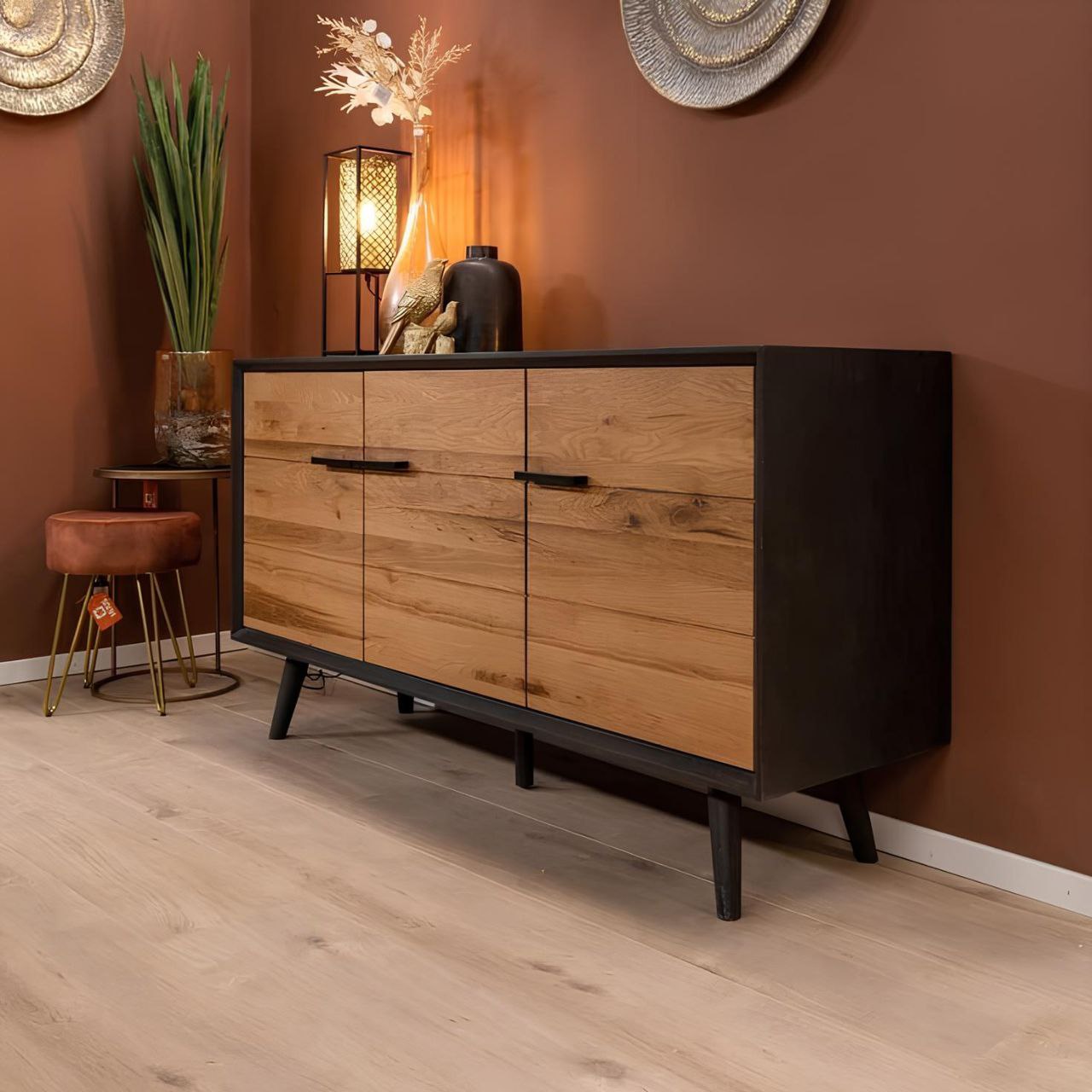 Buffet | Black & Wooden | 140 x 40 x 90 | BT21