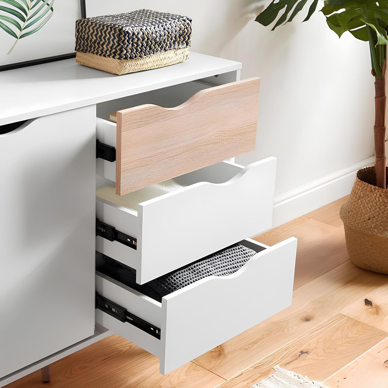 Buffet | White & Wooden | 120 x 40 x 90 | BT45